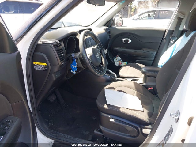 KIA Soul 2018 KNDJN2A23J7900126 Image 18