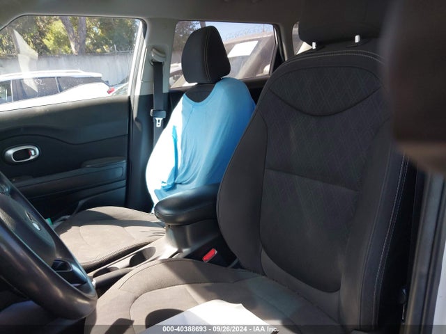 KIA Soul 2018 KNDJN2A23J7900126 Image 19
