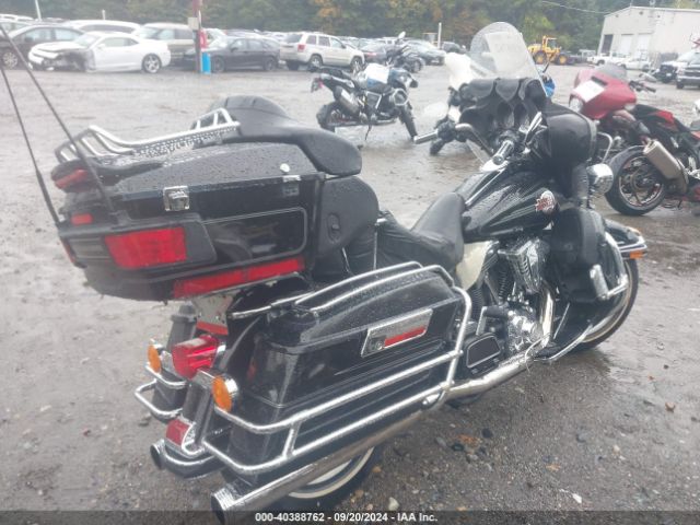 2005 HARLEY-DAVIDSON FLHTCUI 1HD1FCW1X5Y633794 Photo 3