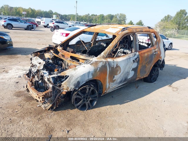Nissan ROGUE SV 2019 KNMAT2MV2KP532356 Image 2