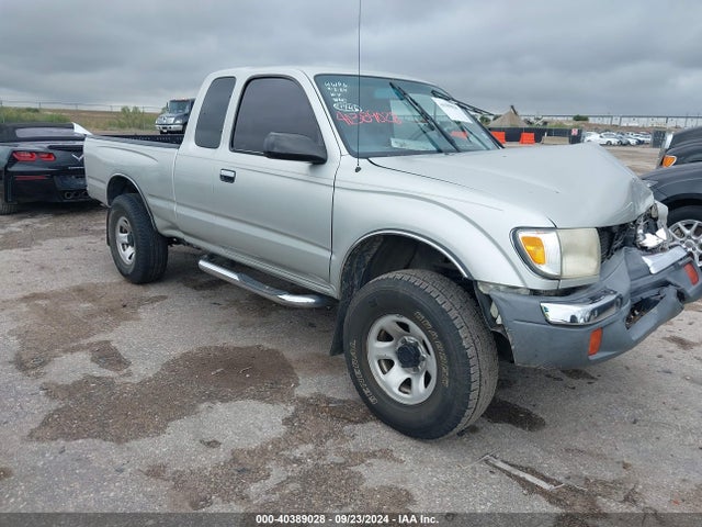 40389028 :رقم المزاد ، 4TASN92N1YZ620740 vin ، 2000 Toyota Tacoma Prerunner V6 مزاد بيع