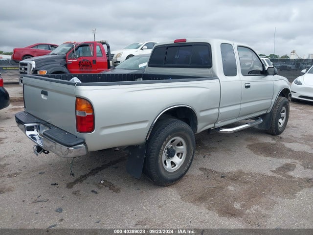 40389028 :رقم المزاد ، 4TASN92N1YZ620740 vin ، 2000 Toyota Tacoma Prerunner V6 مزاد بيع