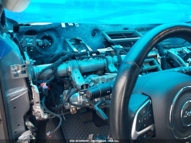 2018 JEEP COMPASS 3C4NJDBBXJT282323 Photo 6