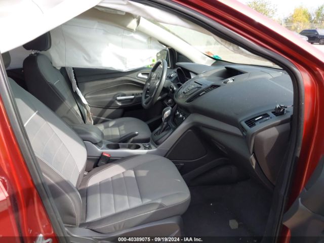 1FMCU9GXXFUA01050 Ford ESCAPE SE