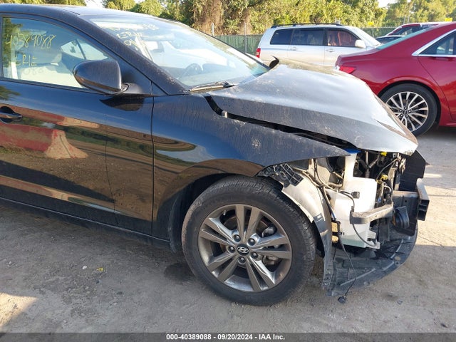 Hyundai ELANTRA SE 2017 5NPD84LF1HH070588 Image 18