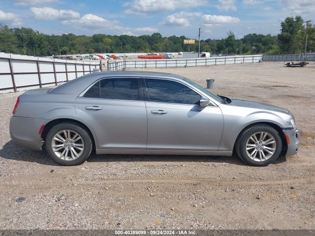 Chrysler 300C 2017 2C3CCAEG6HH591141 Image 14