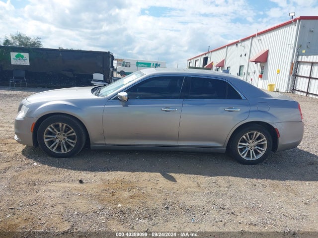 Chrysler 300C 2017 2C3CCAEG6HH591141 Image 15