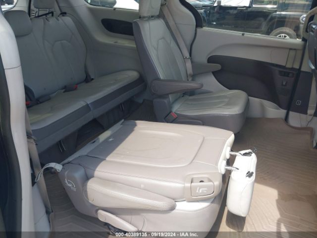 2C4RC1EG7HR528761 Chrysler Pacifica Touring-l Plus