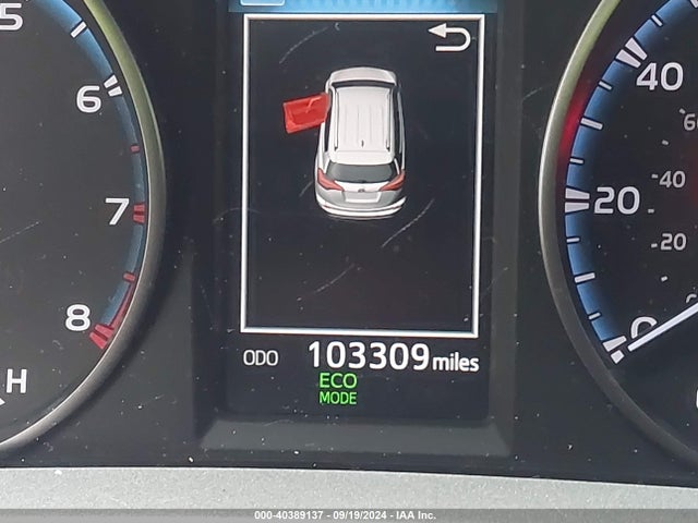 Toyota Rav4 Xle 2017 2T3WFREVXHW370641 Image 15