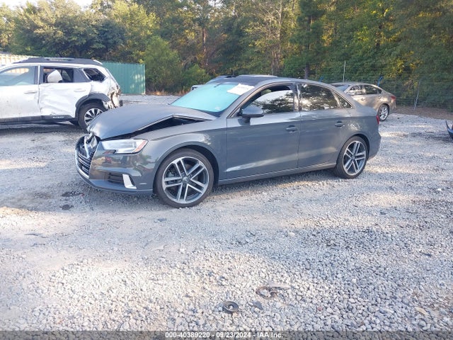 2018 AUDI A3 WAUB8GFF4J1007399 Photo 1