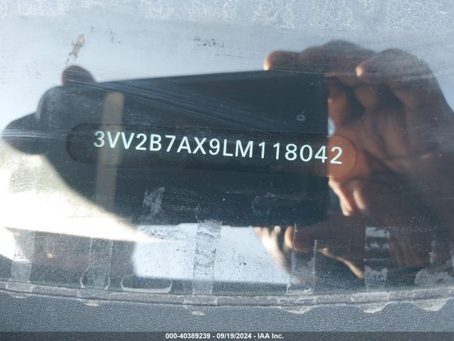 3VV2B7AX9LM118042 Volkswagen Tiguan