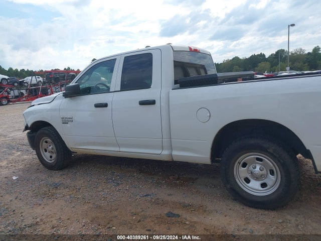 1C6RR6FG7NS152090 RAM 1500 Classic Tradesman Quad Cab 4x2 6'4 Box