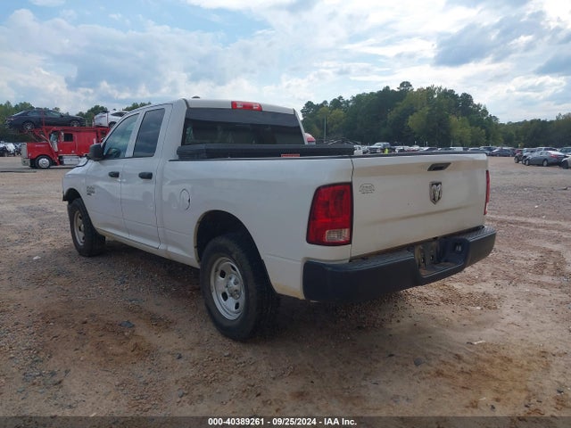 1C6RR6FG7NS152090 RAM 1500 Classic Tradesman Quad Cab 4x2 6'4 Box