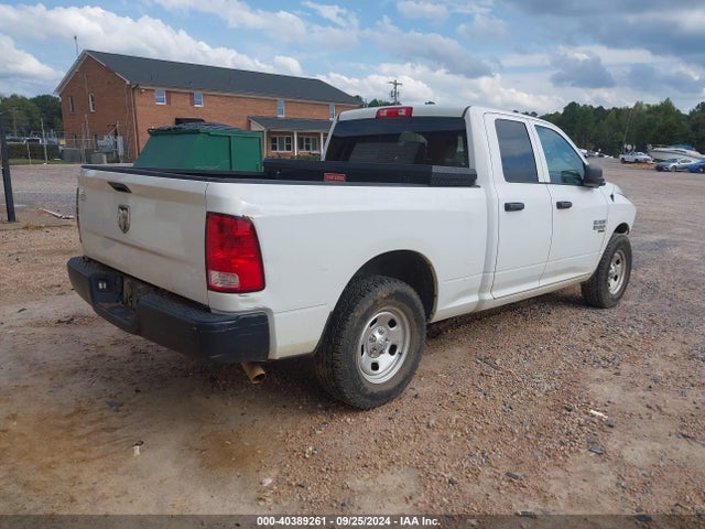 1C6RR6FG7NS152090 RAM 1500 Classic Tradesman Quad Cab 4x2 6'4 Box