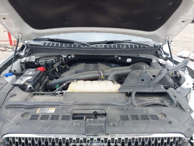 5LMJJ2HT8JEL12317 Lincoln Navigator Select