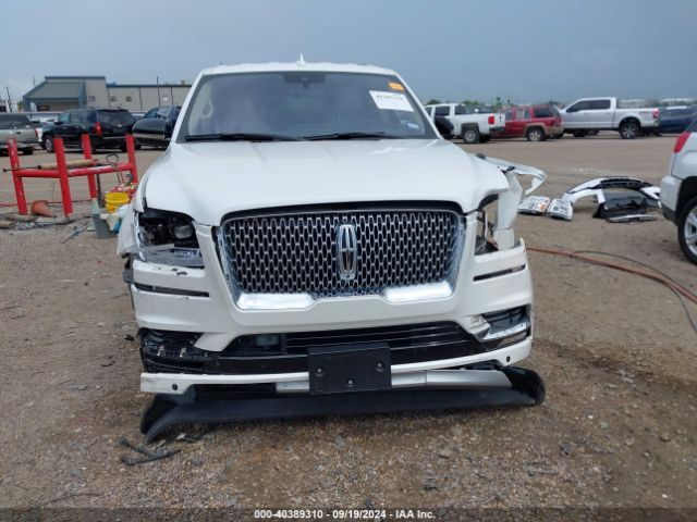 5LMJJ2HT8JEL12317 Lincoln Navigator Select