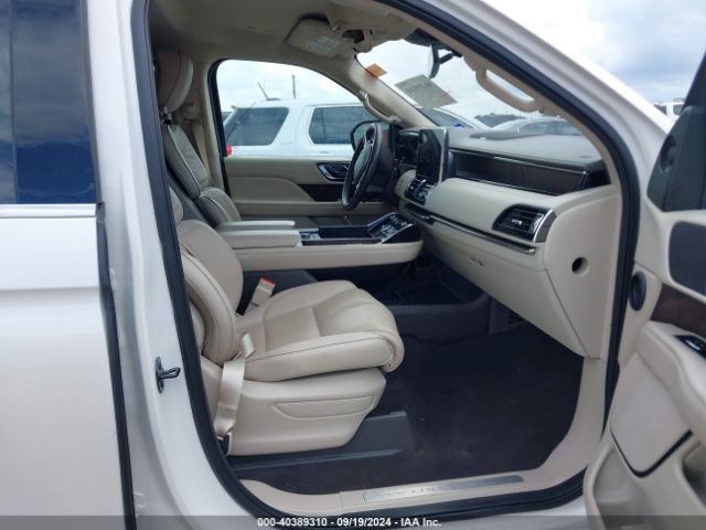 5LMJJ2HT8JEL12317 Lincoln Navigator Select