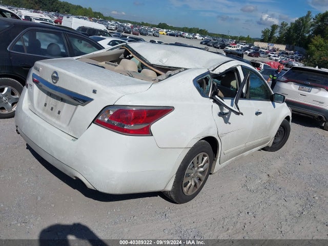 Nissan Altima 2.5 S 2015 1N4AL3AP4FN386447 Image 4