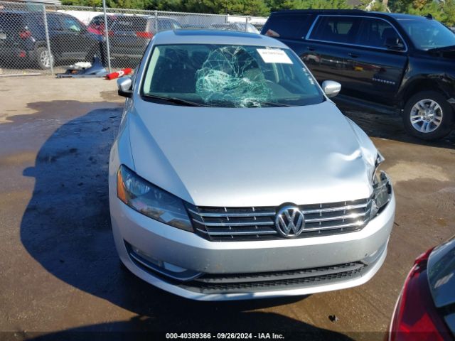 1VWBV7A32FC085780 Volkswagen Passat 2.0l Tdi Se