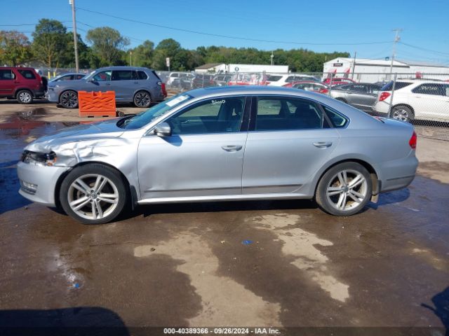 1VWBV7A32FC085780 Volkswagen Passat 2.0l Tdi Se