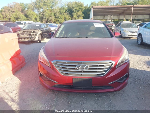 Hyundai Sonata 2016 5NPE24AF9GH404485 Image 12