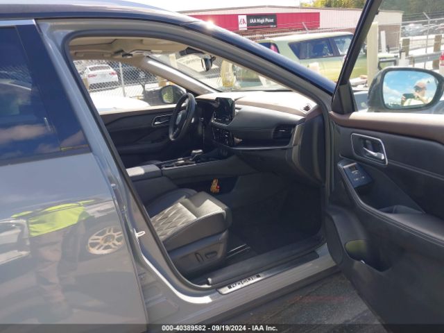 JN8AT3DD3MW311956 Nissan Rogue Platinum Intelligent Awd