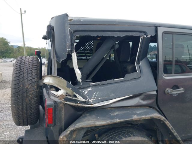 1C4HJWEG2GL278481 Jeep Wrangler Unlimited Sahara