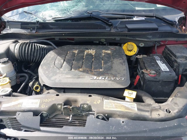 2C4RC1HG8ER409267 Chrysler Town & Country S