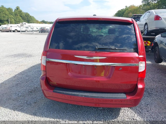 2C4RC1HG8ER409267 Chrysler Town & Country S
