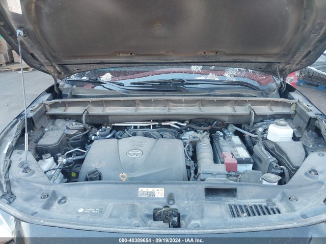 Toyota Highlander Xle 2022 5TDGZRAH7NS130083 Image 10