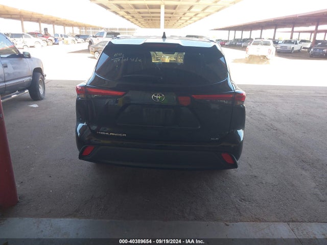 Toyota Highlander Xle 2022 5TDGZRAH7NS130083 Image 16