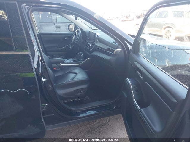 Toyota Highlander Xle 2022 5TDGZRAH7NS130083 Image 5