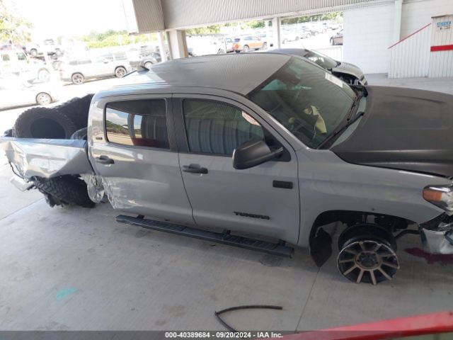 5TFEY5F10MX281158 Toyota Tundra Sr5