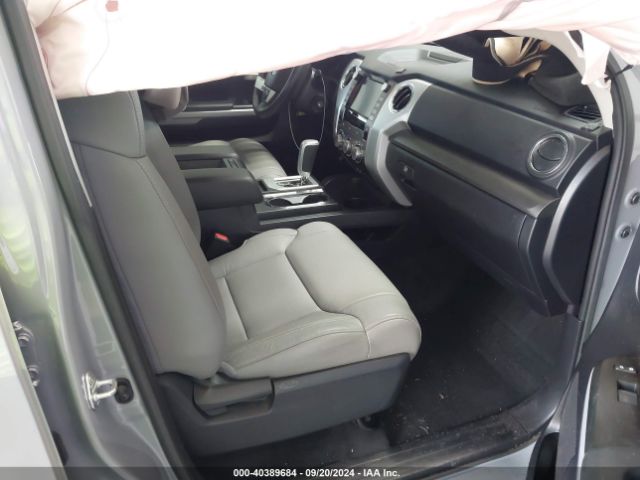 5TFEY5F10MX281158 Toyota Tundra Sr5