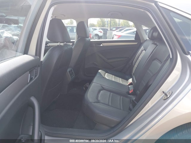 1VWBP7A35EC003310 Volkswagen Passat 2.5l Se