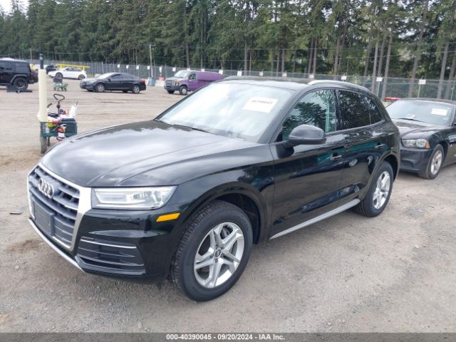 WA1ANAFY1J2140972 Audi Q5 2.0t Premium/2.0t Tech Premium