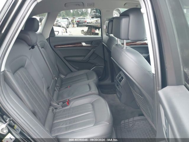 WA1ANAFY1J2140972 Audi Q5 2.0t Premium/2.0t Tech Premium