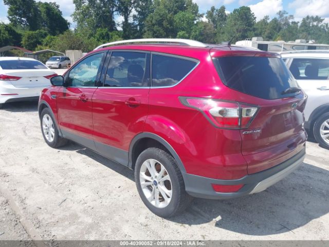 1FMCU9GDXHUA35529 Ford ESCAPE SE
