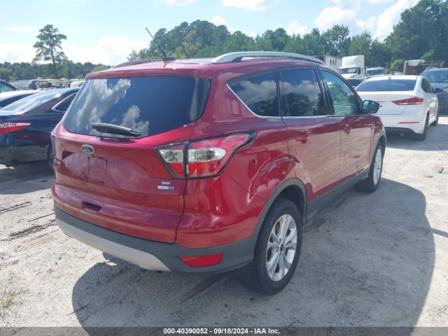 1FMCU9GDXHUA35529 Ford ESCAPE SE