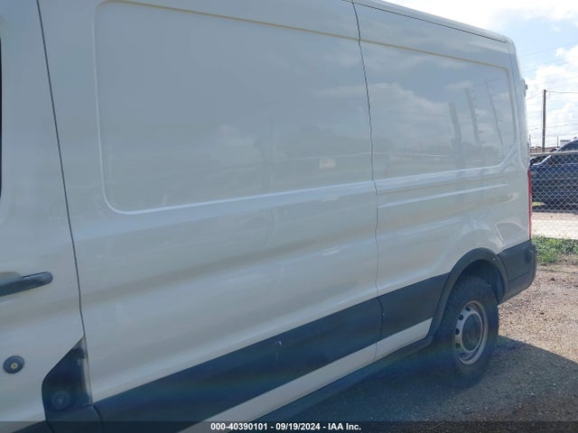 Ford Transit-250 2019 1FTYR2CM8KKB19165 Image 21