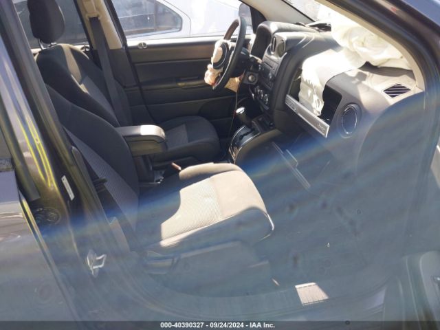 1C4NJDBB0GD511414 Jeep Compass Sport