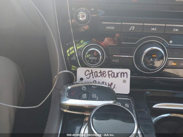 2011 JAGUAR XJ SAJWA2GB6BLV13136 Photo 10