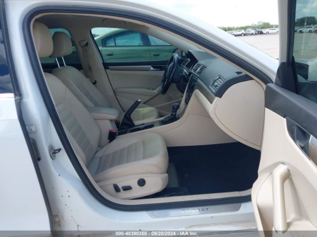 1VWCT7A39HC067144 Volkswagen Passat 1.8t Sel Premium