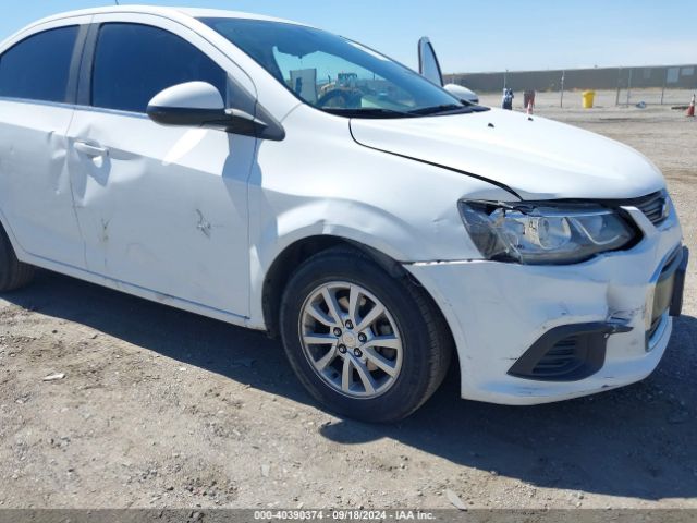 1G1JD5SG5H4141532 Chevrolet Sonic Lt Auto