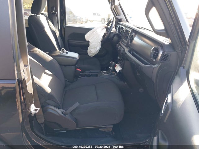 1C4GJXAN3MW763549 Jeep Wrangler Sport S 4x4