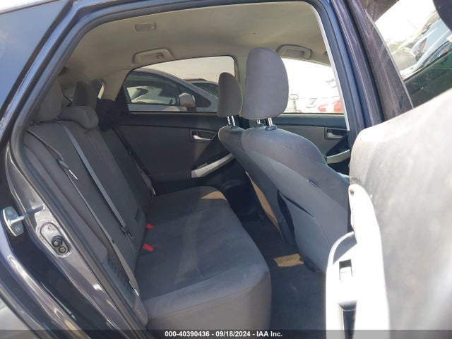 Toyota Prius Two 2014 JTDKN3DU8E1792845 Image 8