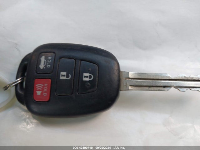 Toyota COROLLA LE 2016 5YFBURHE1GP567612 Image 11