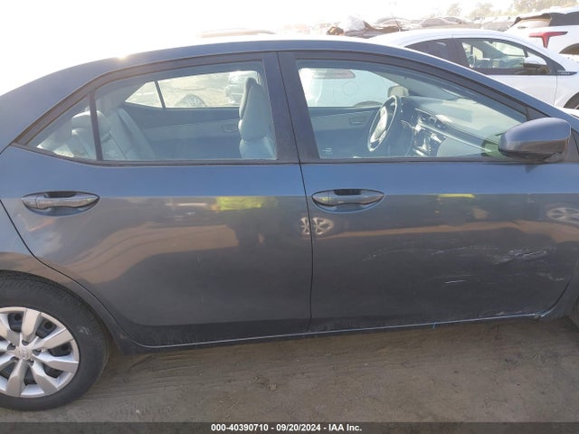 Toyota COROLLA LE 2016 5YFBURHE1GP567612 Image 13