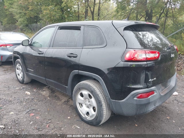 1C4PJMAB1GW343460 Jeep Cherokee Sport