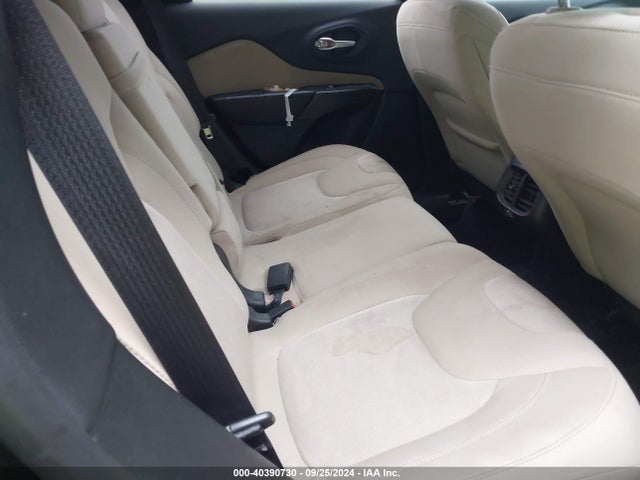 1C4PJMAB1GW343460 Jeep Cherokee Sport